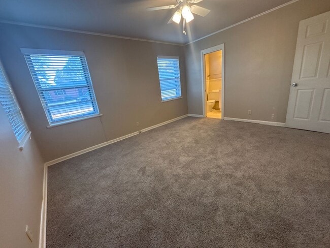 Building Photo - 204 Ridgecrest Dr