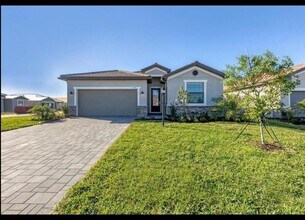 Building Photo - 5127 Coral Reef Wy