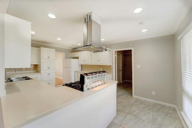 Building Photo - Work, Play, and Grow — Single-Story Living...
