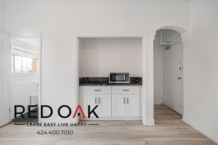 Building Photo - 3471 W 5th St