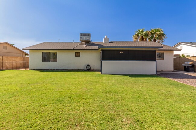 Building Photo - Charming 3-Bedroom, 2-Bath Home with AZ Ro...