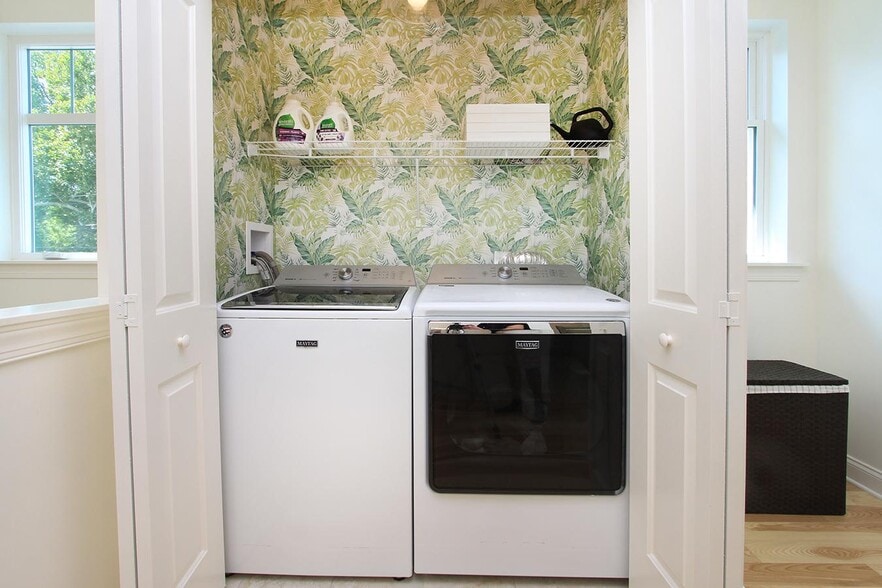 laundry closet - 131 Mill St