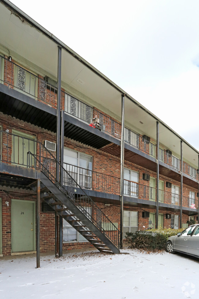 Building Photo - Ironwood Apartment Homes