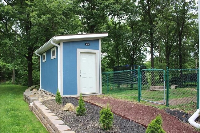 Building Photo - 1467 Grandview Dr