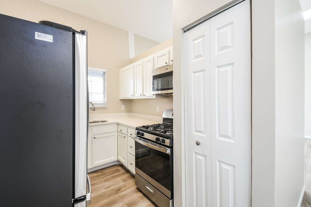 Building Photo - 1310 Citation Cir S