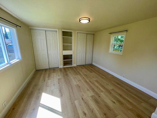 Building Photo - ***$500 MOVE IN CREDIT***Home on secluded ...