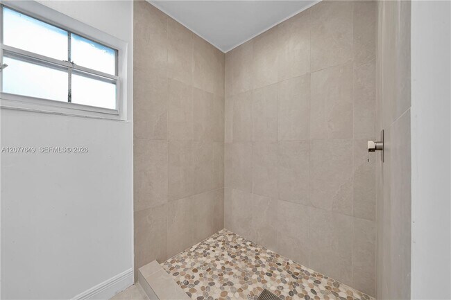 Building Photo - 6352 SW 112th Pl