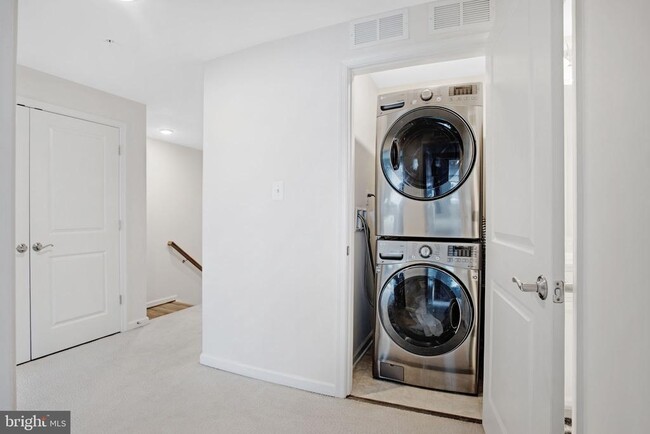 Building Photo - 3805 Richmond Run