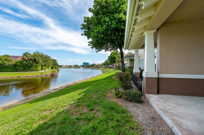 Building Photo - 555 Pacific Grove Dr