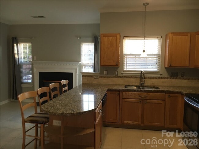 Building Photo - 17819 Delmas Dr