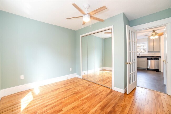 Building Photo - 8 Blackstone St