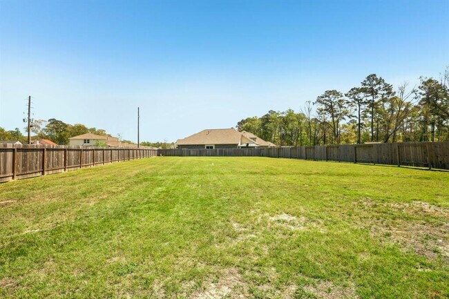 Building Photo - 18473 Railroad Ave