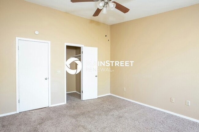 Building Photo - 3 Bedroom Pet-Friendly Home in Oklahoma City, OK with Main Street Renewal