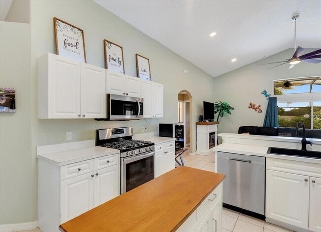 Building Photo - 614 Dolcetto Dr