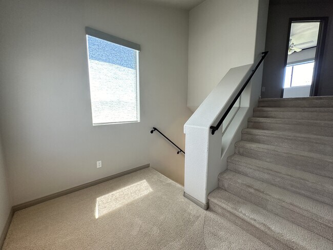 Building Photo - 10187 Lawton Ridge Ct