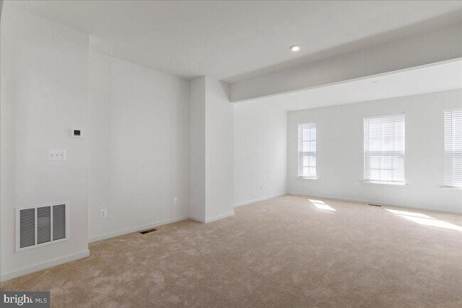 Building Photo - 21 Stafford Pl