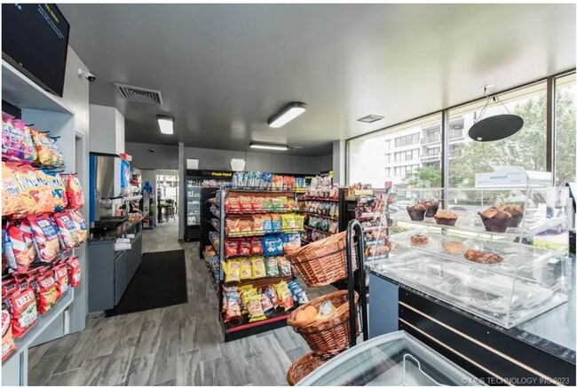 Building Photo - Downtown Tulsa High-Rise Living with Incredible Views and Utilities Included!