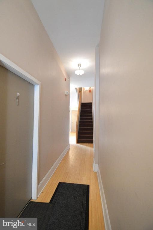 Building Photo - 1006 N 5th St