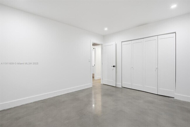 Building Photo - 16380 Briar Patch Pl