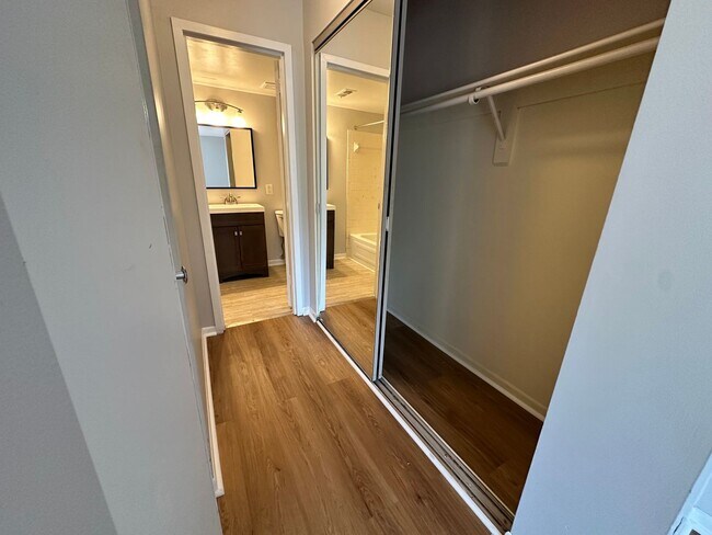 Building Photo - Available for Immediate Move-In – 2 Bed | 2 Bath Condo