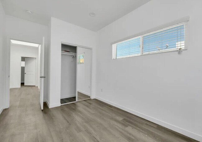 Building Photo - 1885 W 20th St