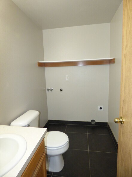 Building Photo - 104 Rice Ln