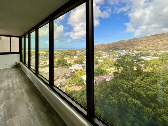 Building Photo - 250 Kawaihae St