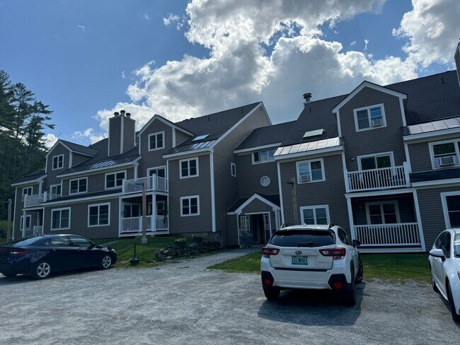 Building Photo - Spacious 3-Bedroom 3 Bath Condo on Ascutney Mountain – Nature at Your Doorstep