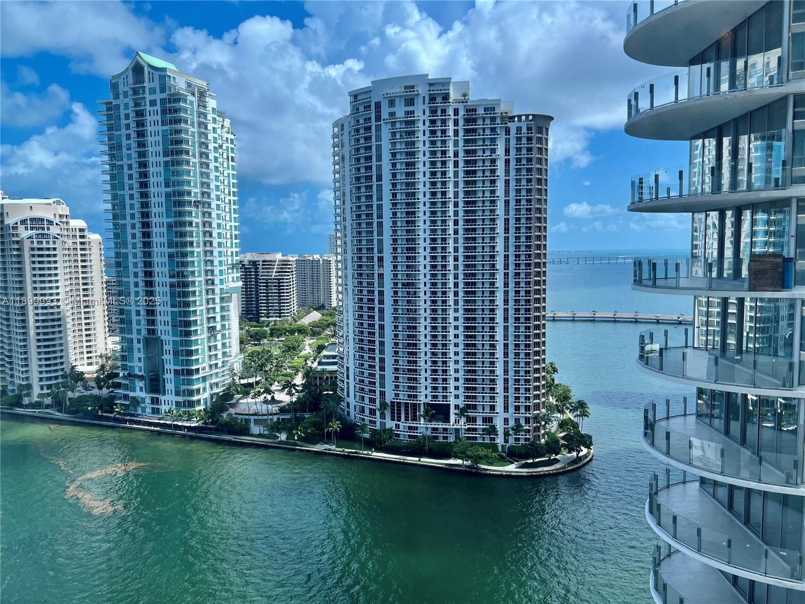Building Photo - 300 S Biscayne Blvd