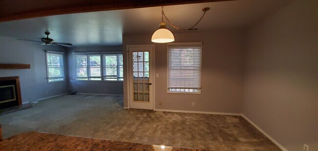 Building Photo - Beautiful 2 bed/2 bath condo in Hayden, ID...