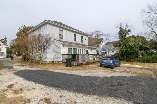 Building Photo - 26 North St