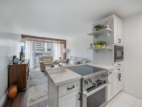 Building Photo - Upgraded Fully Furnished 1 bedroom ALL utilities included!