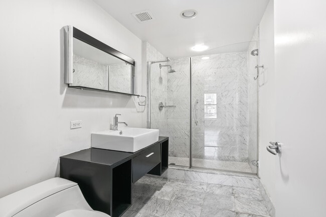 Building Photo - 257 W 117th St