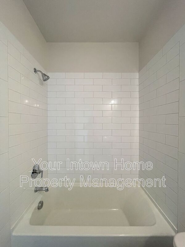 Building Photo - 717 Perch Pl