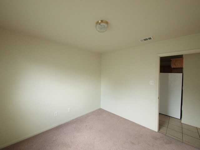 Building Photo - 1503 Cinch Dr