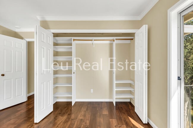 Building Photo - 6811 Beaver Pond Rd