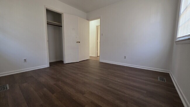 Building Photo - Updated 3-Bedroom Home with Open Layout and Large Backyard