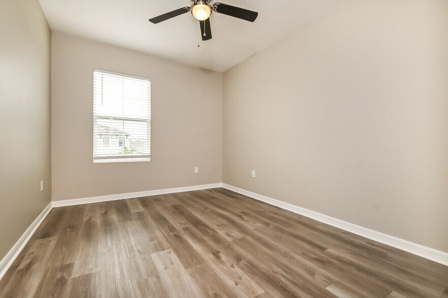 Building Photo - 5218 Willow Breeze Wy