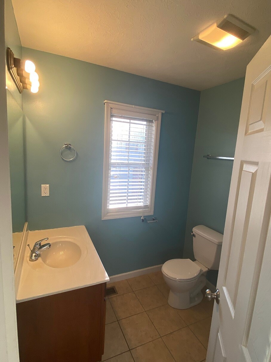 SecondBedRoomFullBath - 1263 S Stella Dr