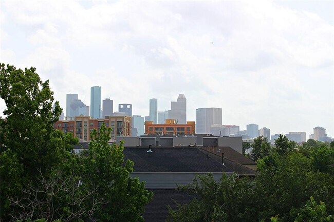 Building Photo - 1504 Hazel St