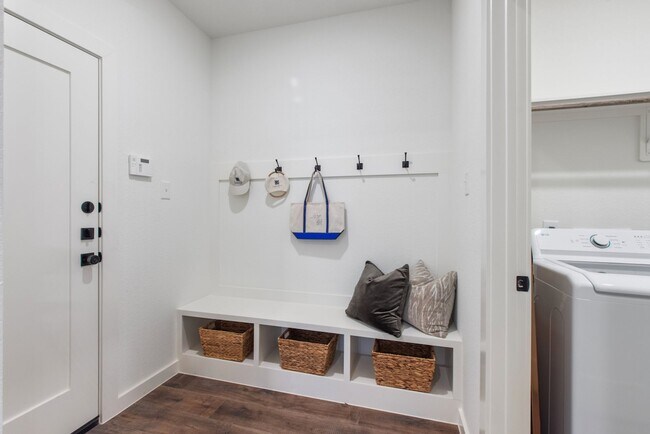 Building Photo - Elevated Living in Sundera at River Ranch | 4 Weeks Free