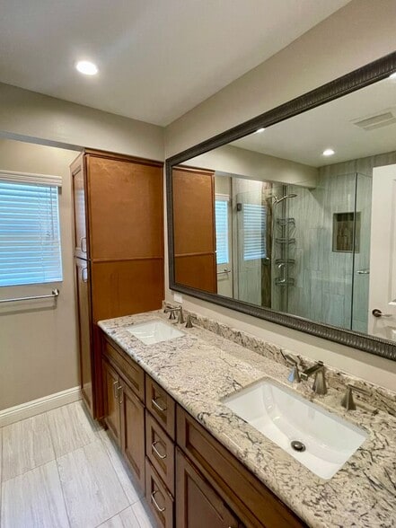 Building Photo - 1080 Finrod Ct