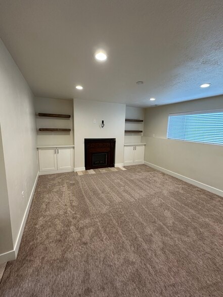 Building Photo - 2687 W 220 N