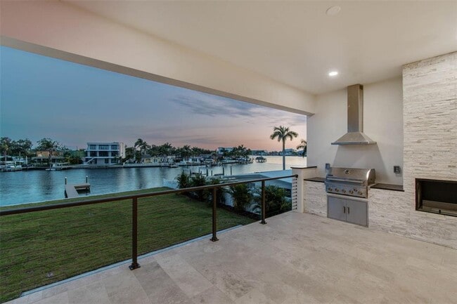 Building Photo - 3 Treasure Ln