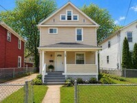 Building Photo - 483 Douglas St