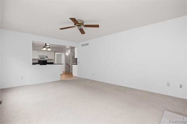 Building Photo - 47258 Scarlet Dr N