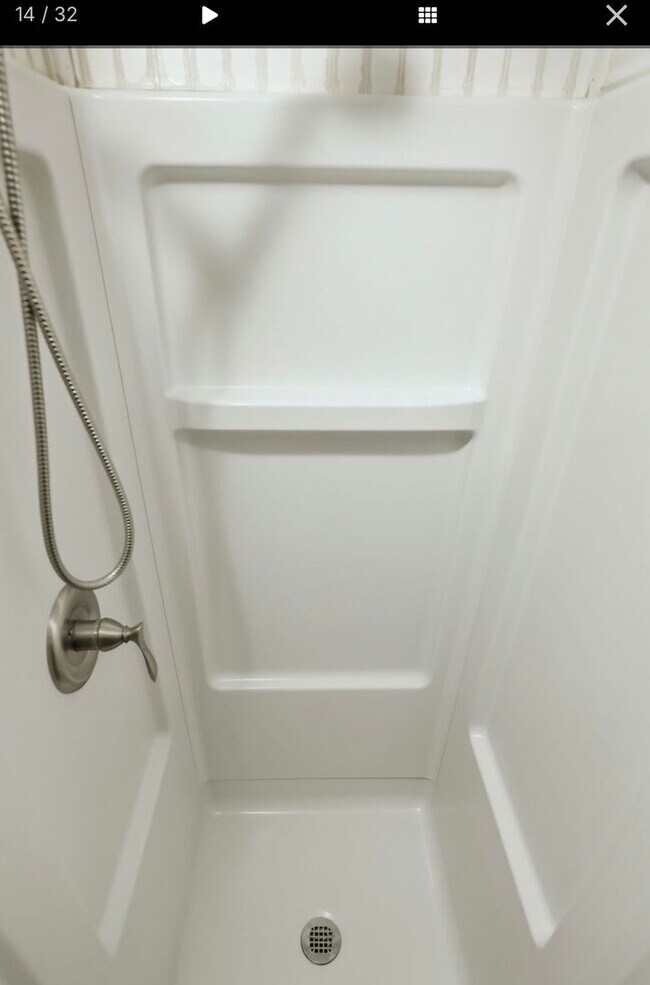 Building Photo - 1610 Court St