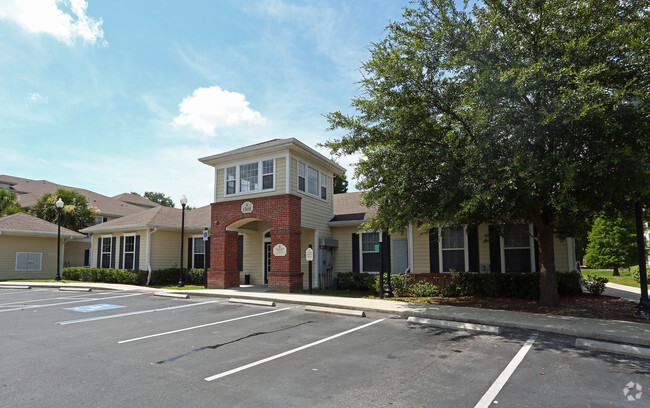 Fountainview Apartments - Tampa, FL | Apartment Finder