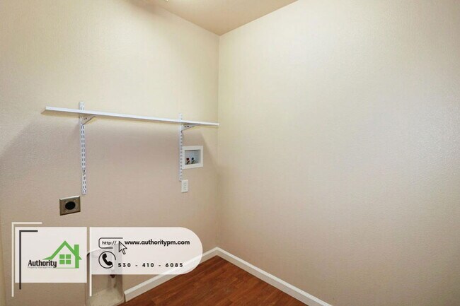 Building Photo - 573 Mission De Oro Dr