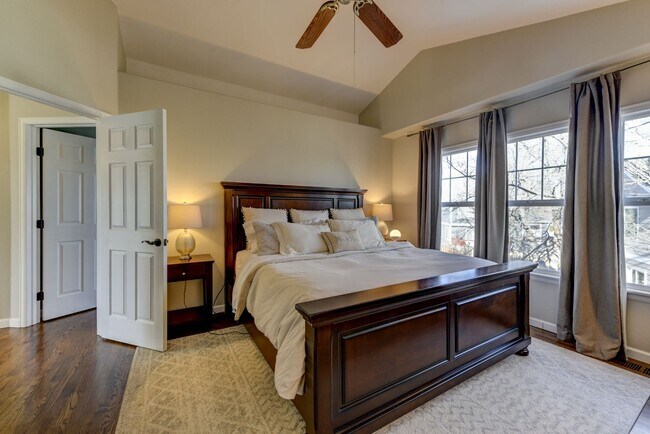 Building Photo - Stunning Upgraded 5BR 4BA Lafayette Home Near Coal Creek Trail & Hwy 287**